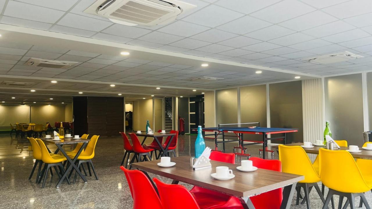 Zen Suites Gurgaon - Luxe Stays Collection المظهر الخارجي الصورة